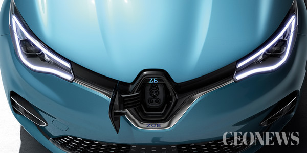 Renault_ZOE_Charging _Flap