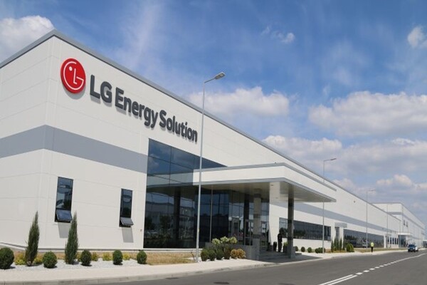 LG에너지솔루션은 폴란드 배터리 팩 제조·판매 기업 ICPT(Impact Clean Power Technology)社와 배터리 모듈 공급계약을 체결했다(사진 LG엔솔)