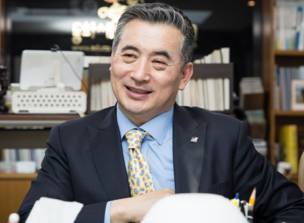 바인그룹 김영철 회장.