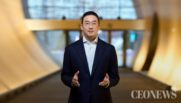 Koo Kwang-mo, Chairman of LG Group,