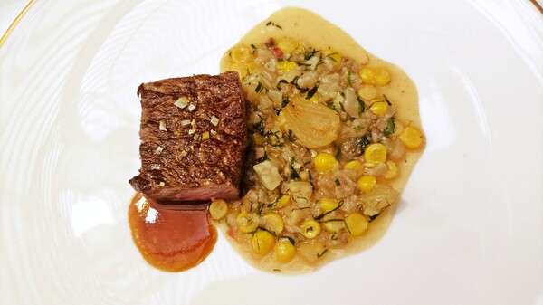 마카오를 대표하는 현대 포르투갈 요리 명소 메사